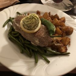 Yalla - Kalbsteak mit orientalischen Ofenkartoffeln und Schnittbohnen