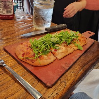 Corah's Corner - Flatbread - Seafood Near Me - Saint Michaels, Maryland