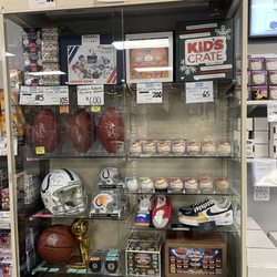 Indy Card Exchange - From autographed footballs & baseballs to autographed shoes!