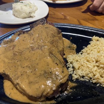 Outback Steakhouse - Porterhouse with peppercorn sauce - Steakhouses Near Me - Covina, California Outback Steakhouse - Porterhouse with peppercorn sauce - Steakhouses Near Me - Covina, California