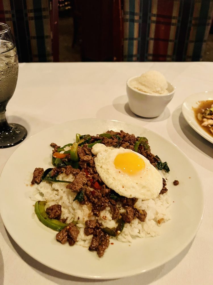 THAI TRADITION 196 Photos & 192 Reviews 650 N Carriage Pkwy
