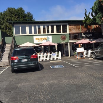 Redwood Cafe - Outdoor seating under morning sky - New American Near Me - Cambria, California Redwood Cafe - Outdoor seating under morning sky - New American Near Me - Cambria, California