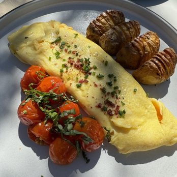 Eller Bakery - Bakeries Near Me - Costa Mesa, California