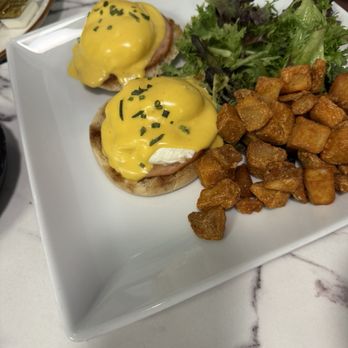 Cafe Bistro - Breakfast & Brunch Near Me - Pensacola Beach, Florida Cafe Bistro - Breakfast & Brunch Near Me - Pensacola Beach, Florida