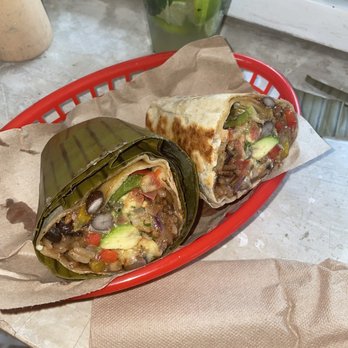 Burrito Amor - Vegetarian burrito - Bars Near Me - Tulum, ROO