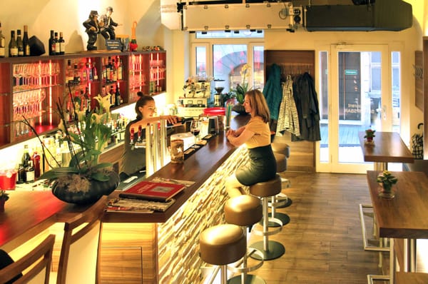 Shrimps Bar & Restaurant by null