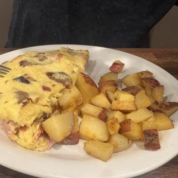 Blueberry's Cafe - Santa Fe Omelet - Breakfast & Brunch Near Me - Naples, Florida