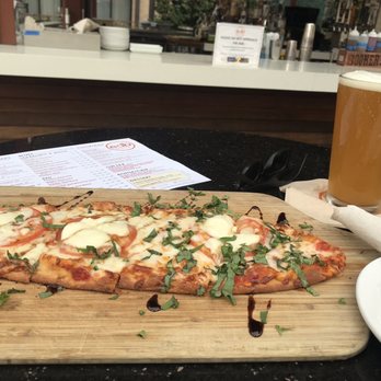 Daily Grill - Caprese Flatbread and IPA - American Near Me - Burbank, California