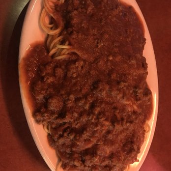 Vince's Spaghetti Express - Spaghetti big portion! Perfect for lunch for work the next day or to share between 2-3 people - Italian Near Me - Temecula, California Vince's Spaghetti Express - Spaghetti big portion! Perfect for lunch for work the next day or to share between 2-3 people - Italian Near Me - Temecula, California