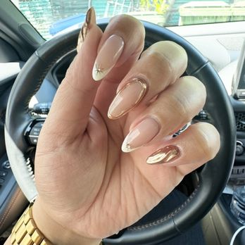 Le Lani Nail Spa - Nail Salons Near Me - Los Angeles, California
