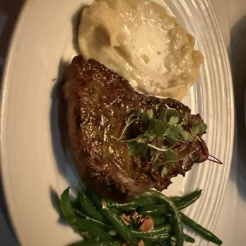 NV Steakhouse - Steak and mashed potatoes and green beans - Steakhouses Near Me - Reno, Nevada