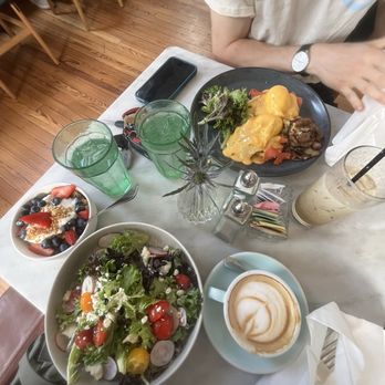 The Collins Quarter - Collins House Salad, salmon benedict, yogurt parfait, Flat White, Vietnamese Iced Coffee - Cafes Near Me - Savannah, Georgia The Collins Quarter - Collins House Salad, salmon benedict, yogurt parfait, Flat White, Vietnamese Iced Coffee - Cafes Near Me - Savannah, Georgia