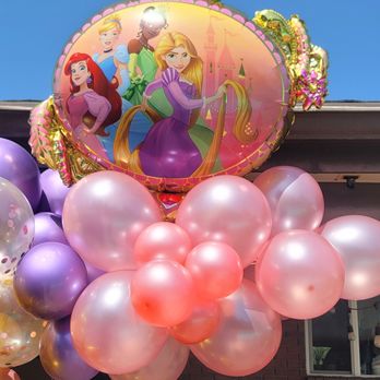 White Bloom Events - Balloon Services Near Me - Midvale, Utah