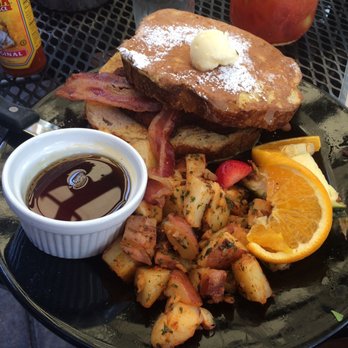 The Buff Restaurant - French Toast & Chicken - Breakfast & Brunch Near Me - Boulder, Colorado