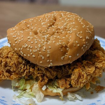 Lados - Look at the size of that chicken! It's almost ridiculous . I don't know how they keep it so crispy between the buns. - Halal Near Me - Sunnyvale, California Lados - Look at the size of that chicken! It's almost ridiculous . I don't know how they keep it so crispy between the buns. - Halal Near Me - Sunnyvale, California