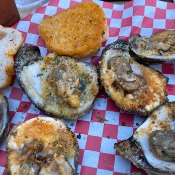 Hammerheads Bar & Grille - Seafood Near Me - Miramar Beach, Florida Hammerheads Bar & Grille - Seafood Near Me - Miramar Beach, Florida