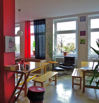 Instant Sleep Backpacker Hostel by null
