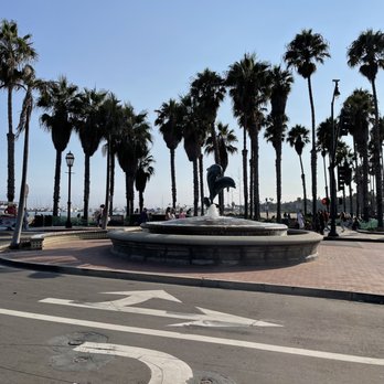 Stearns Wharf - Stearns Wharf - Dolphin Fountain - Local Flavor Near Me - Santa Barbara, California