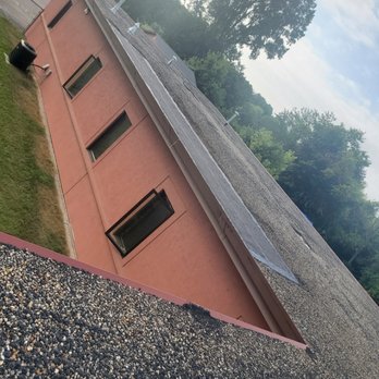 Easy Does It Maintenance - Roofing Near Me