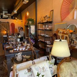 Rising Sun Boutiques - Quilts and shop