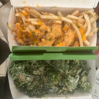 Plantees - Kale salad - Burgers Near Me - Orlando, Florida Plantees - Kale salad - Burgers Near Me - Orlando, Florida