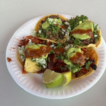 Tacos El Venado - Carne asada and al pastor. - Food Trucks Near Me - North Hollywood, California