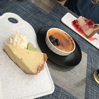 Bluefish Kitchen + Bar - Key lime pie, cheese cake, creme brûlée - New American Near Me - Manistee, Michigan