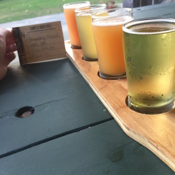 Bell's Eccentric Cafe - Strawberry milkshake, tart IPA, Yuzu Pale Ale, Mead - Music Venues Near Me - Kalamazoo, Michigan