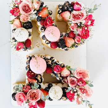 CocoaBerry Cake Co - Bakeries Near Me