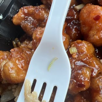 Lucky Star Express - General tsos chicken - Chinese Near Me - North Canton, Ohio