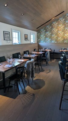 Community Table by null
