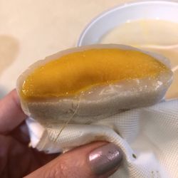 球哥燉湯 - The mango mochi they give to you at the end of the meal ( if they haven't run out) is life changing