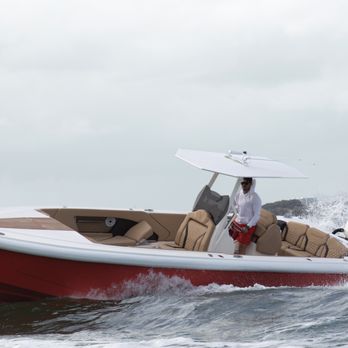 Boat NPT - New Vandalize 305 Center Console, great for cruising Narragansett Bay for a Private Newport Charter. - Boating Near Me Boat NPT - New Vandalize 305 Center Console, great for cruising Narragansett Bay for a Private Newport Charter. - Boating Near Me