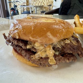 Eat Crispy Burger - Burgers Near Me - Oceanside, California