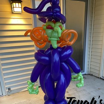 Jonah's Twisters - Large Witch balloon |sculpture for delivery | Boston Balloon Artist - Party & Event Planning Near Me Jonah's Twisters - Large Witch balloon |sculpture for delivery | Boston Balloon Artist - Party & Event Planning Near Me