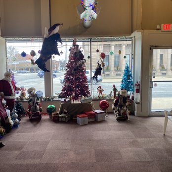 Roasted Cafe - Extra room - Cafes Near Me - Ottawa, Kansas
