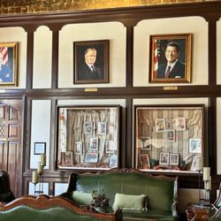 The Eureka Inn - Some of the President's who have visited.