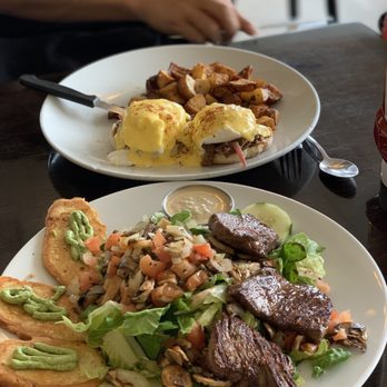 Emle's Restaurant - Short Rib Benedict & Roasted Filet Mignon Salad - American Near Me - Northridge, California Emle's Restaurant - Short Rib Benedict & Roasted Filet Mignon Salad - American Near Me - Northridge, California