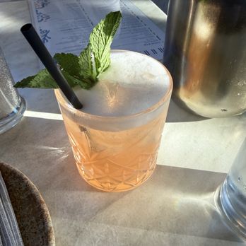 La Vie - Cocktail Bars Near Me - Washington, DC, District of Columbia