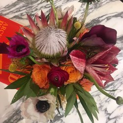 Carmen’s Flowers - Carmen has been doing events in Tampa for years. Find her on FB , Instagram and now on yelp !