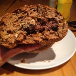 Cuca Haus - Cuca Burger.