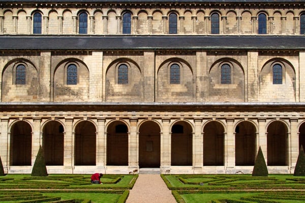 Abbaye-aux-Hommes by null
