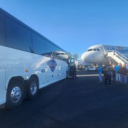 Gray Line Tours & Charter Bus Rentals Phoenix - Airport Shuttles for large groups.
