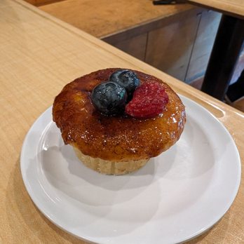 Molly's Cupcakes - Creme Brulée - Bakeries Near Me - New York, New York Molly's Cupcakes - Creme Brulée - Bakeries Near Me - New York, New York