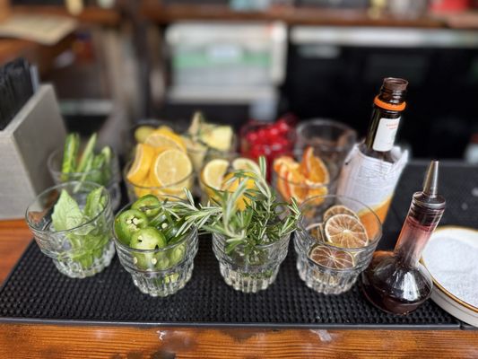 BALL & CHAIN by null