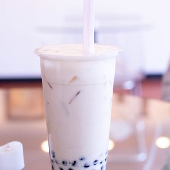 Look Up Dessert Cafe - Red bean bobba tea - Ice Cream & Frozen Yogurt Near Me - Chesapeake, Virginia