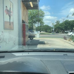 Drive thru Drive thru