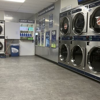 Grande Laundry Place - Laundromat Near Me - San Marcos, California Grande Laundry Place - Laundromat Near Me - San Marcos, California