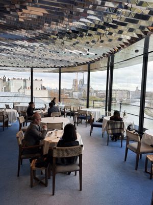 La Tour d'Argent by null