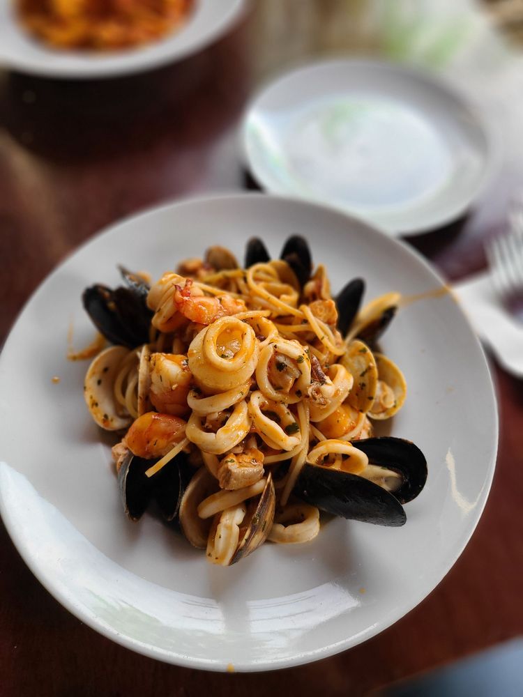 CAFE ANGELINO 374 Photos & 389 Reviews 8735 W 3rd St, Los Angeles